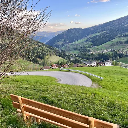 Kemping Stellplatz Mit Aussicht Auf Bergbauernhof *