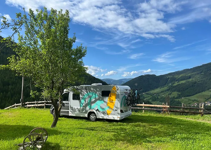 Stellplatz Mit Aussicht Auf Bergbauernhof Rennweg am Katschberg